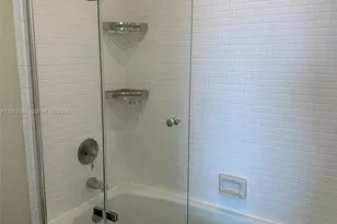 20515 E Country Club Dr, Aventura, FL 33180 - Photo 12