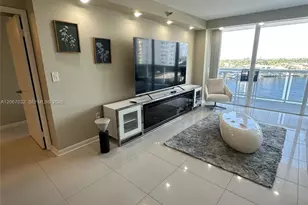 20515 E Country Club Dr, Aventura, FL 33180 - Photo 6