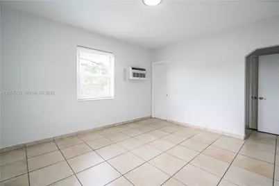 1208 71st St #8, Miami Beach, FL 33141 - Photo 12