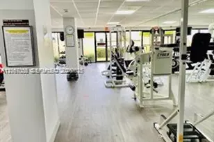 300 Bayview Dr, Sunny Isles Beach, FL 33160 - Photo 38