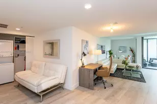 121 NE 34th St, Miami, FL 33137 - Photo 14