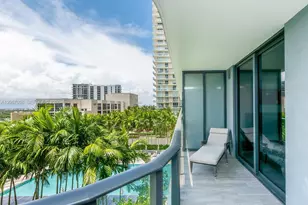 121 NE 34th St, Miami, FL 33137 - Photo 12