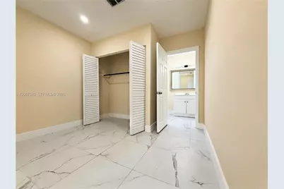 1740 NW 126th St, Miami, FL 33167 - Photo 12