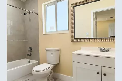 1740 NW 126th St, Miami, FL 33167 - Photo 14