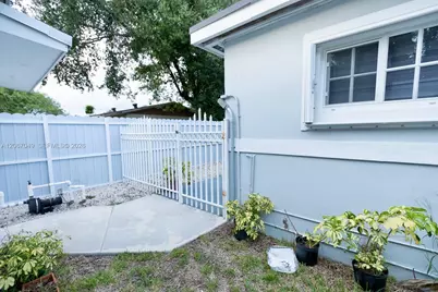 20760 NW 37th Ct #2, Miami Gardens, FL 33055 - Photo 4