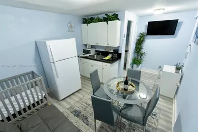 20760 NW 37th Ct #2, Miami Gardens, FL 33055 - Photo 10