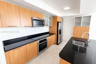 480 NE 30th St, Miami, FL 33137 - Photo 8