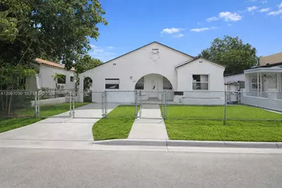 915 SW 9th Ct, Miami, FL 33130 - Photo 2