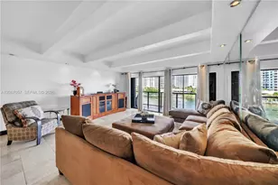 4000 NE 168th St, North Miami Beach, FL 33160 - Photo 12