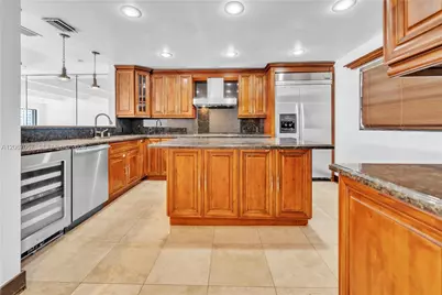 4000 NE 168th St #PH1A, North Miami Beach, FL 33160 - Photo 12