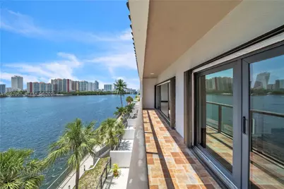 4000 NE 168th St #PH1A, North Miami Beach, FL 33160 - Photo 4