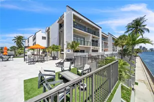 4000 NE 168th St, North Miami Beach, FL 33160 - Photo 30