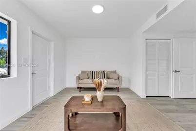 155 NW 160th St #TH 2, North Miami Beach, FL 33169 - Photo 8