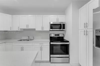 8246 SW 147th Ct, Miami, FL 33193 - Photo 10