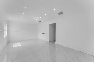 8246 SW 147th Ct, Miami, FL 33193 - Photo 6