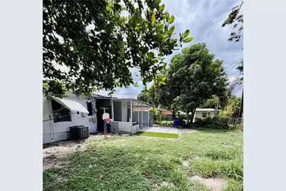 12841 Green Ave, Miami, FL 33167 - Photo 20