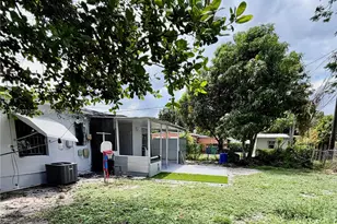 12841 Green Ave, Miami, FL 33167 - Photo 20