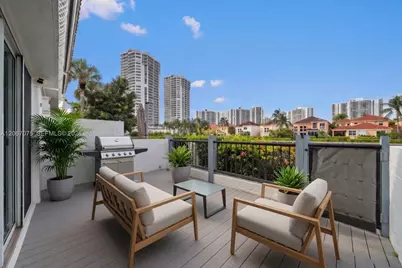 3750 NE 209 Ter, Aventura, FL 33180 - Photo 16