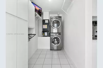 3930 W 2nd Ave, Hialeah, FL 33012 - Photo 22