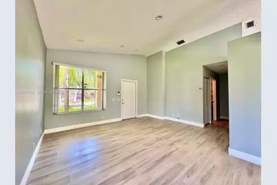 825 Falling Water Rd, Weston, FL 33326 - Photo 6