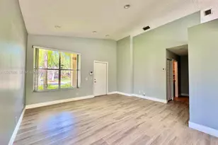 825 Falling Water Rd, Weston, FL 33326 - Photo 6