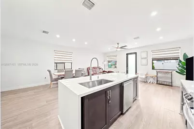 3478 W 110th St, Hialeah, FL 33018 - Photo 10