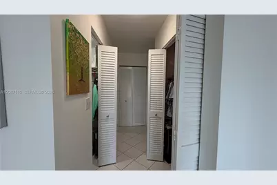 1825 S Ocean Dr #509, Hallandale Beach, FL 33009 - Photo 10