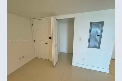 400 Sunny Isles Blvd #1221, Sunny Isles Beach, FL 33160 - Photo 32