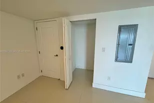400 Sunny Isles Blvd, Sunny Isles Beach, FL 33160 - Photo 32