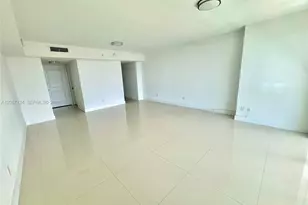400 Sunny Isles Blvd, Sunny Isles Beach, FL 33160 - Photo 16