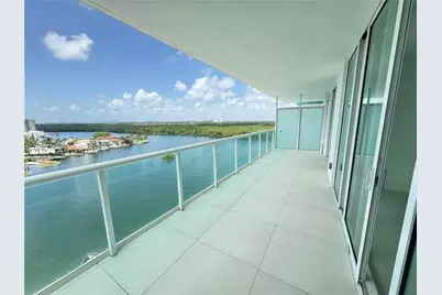 400 Sunny Isles Blvd #1221, Sunny Isles Beach, FL 33160 - Photo 2