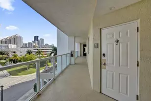 18100 N Bay Rd, Sunny Isles Beach, FL 33160 - Photo 28