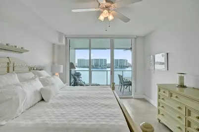 18100 N Bay Rd #508, Sunny Isles Beach, FL 33160 - Photo 8