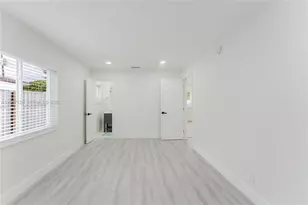 481 NE 51st St, Oakland Park, FL 33334 - Photo 16