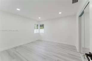 481 NE 51st St, Oakland Park, FL 33334 - Photo 20