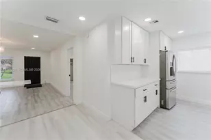 481 NE 51st St, Oakland Park, FL 33334 - Photo 10
