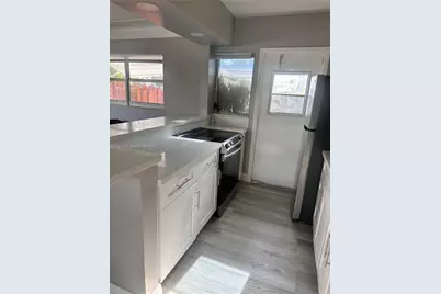 1925 NE 26th St #1, Wilton Manors, FL 33305 - Photo 2
