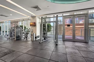55 SE 6th St, Miami, FL 33131 - Photo 32
