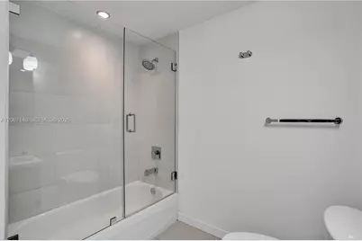 1010 SW 2nd Ave #1708, Miami, FL 33130 - Photo 24