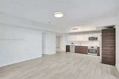 1010 SW 2nd Ave #1708, Miami, FL 33130 - Photo 4