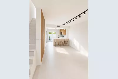 1220 Euclid Ave #2, Miami Beach, FL 33139 - Photo 4