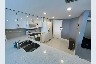 1351 NE Miami Gardens Dr #422E, Miami, FL 33179 - Photo 2