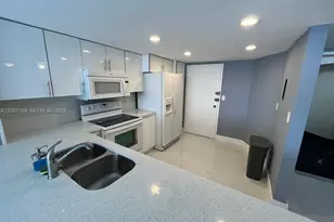 1351 NE Miami Gardens Dr, Miami, FL 33179 - Photo 2