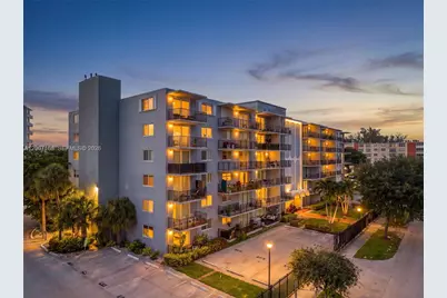 12500 NE 15th Ave #306, North Miami, FL 33161 - Photo 2