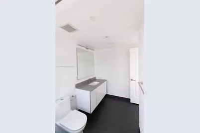 1600 NE 1st Ave #1420, Miami, FL 33132 - Photo 10