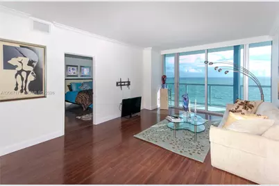 6799 Collins Ave #1103, Miami Beach, FL 33141 - Photo 2