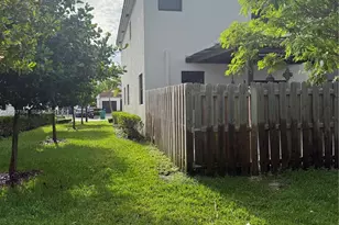 24600 SW 119th Pl, Miami, FL 33032 - Photo 8