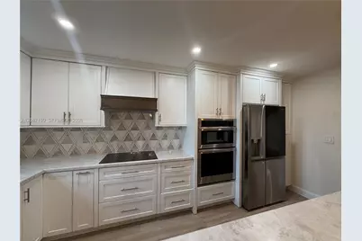 16022 Kilmarnock Dr #16022, Miami Lakes, FL 33014 - Photo 6