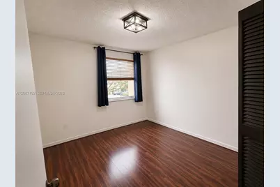 11263 SW 9th Ct, Pembroke Pines, FL 33025 - Photo 8
