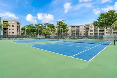 1101 Colony Point Cir #102, Pembroke Pines, FL 33026 - Photo 28